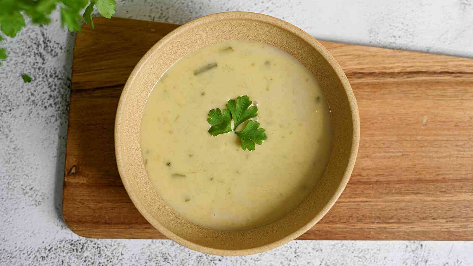 Polévka ze zeleného chřestu