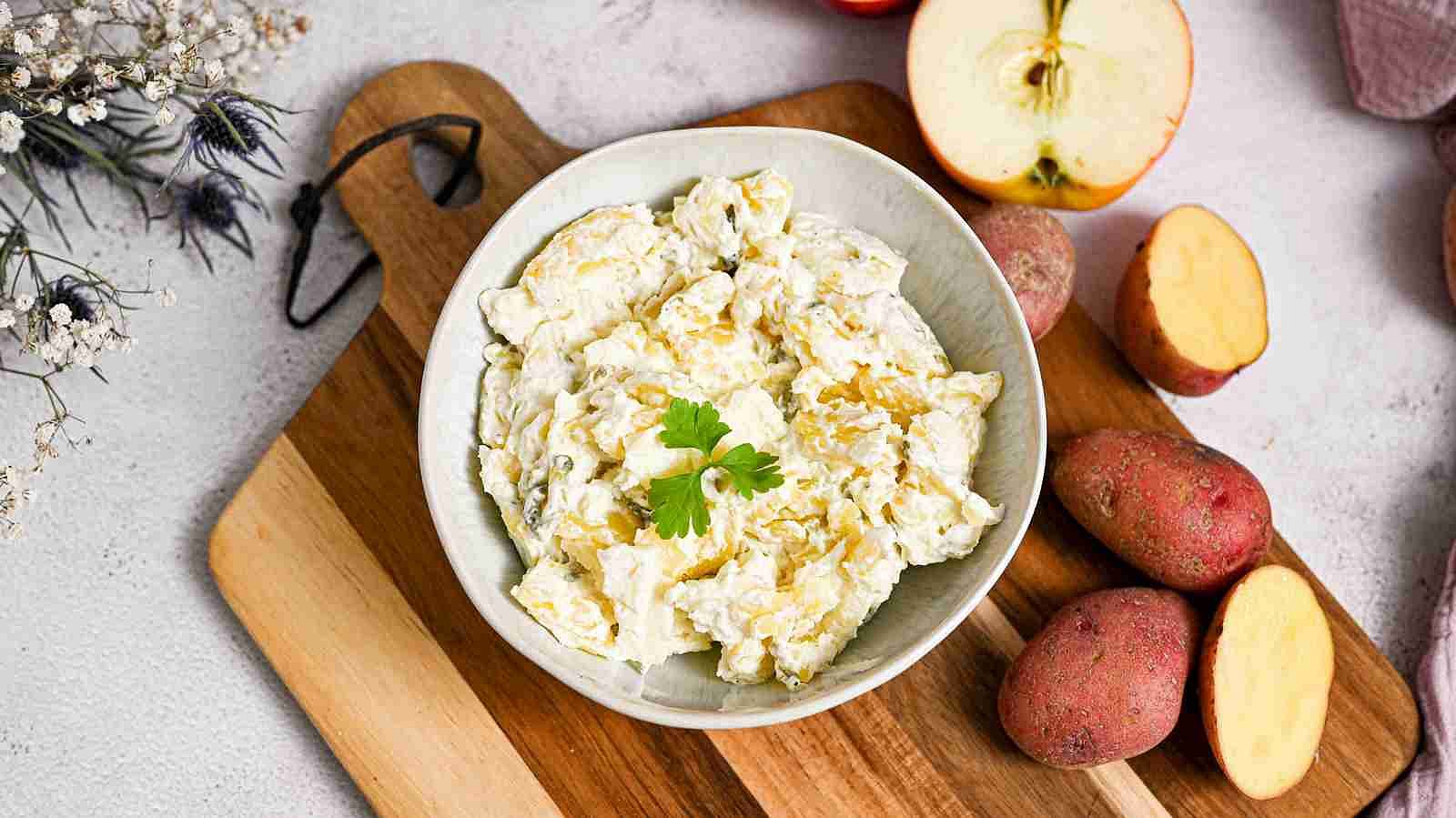 Bramborový salát s jablky