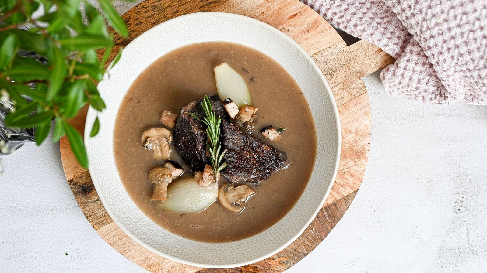 Hovězí po Burgundsku