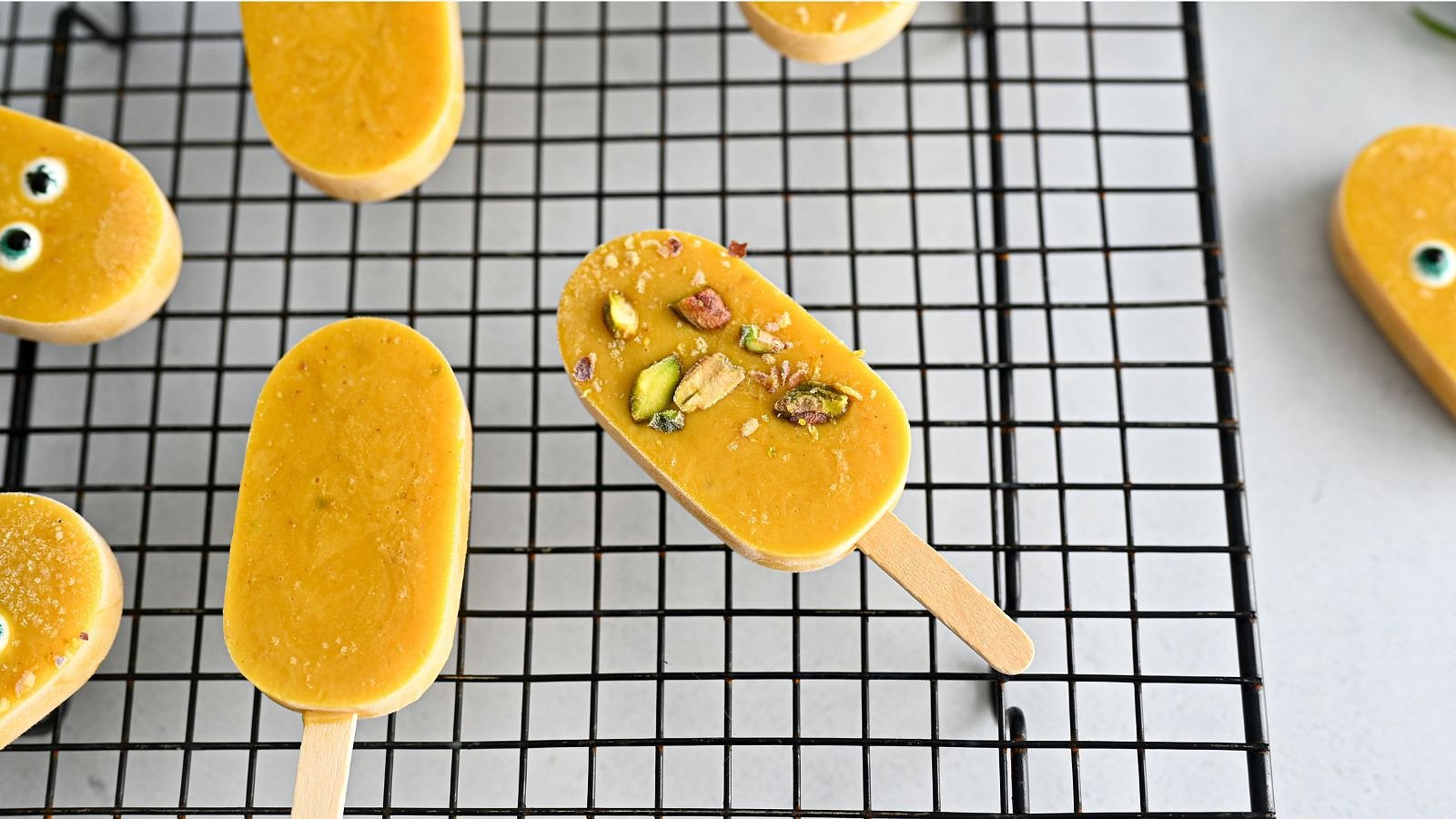 Mango kulfi - indická zmrzlina