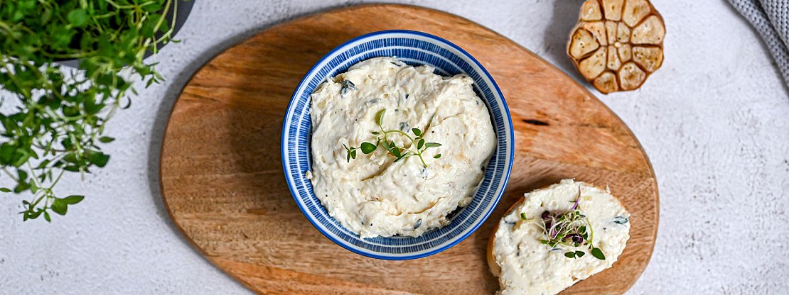 Pomazánka z pečeného česneku