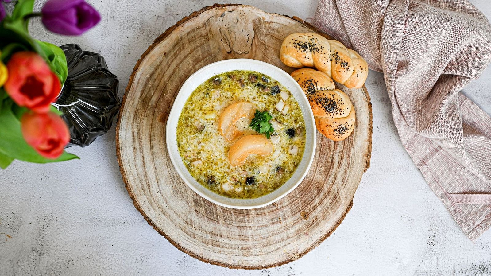 Česneková polévka s tvarůžky