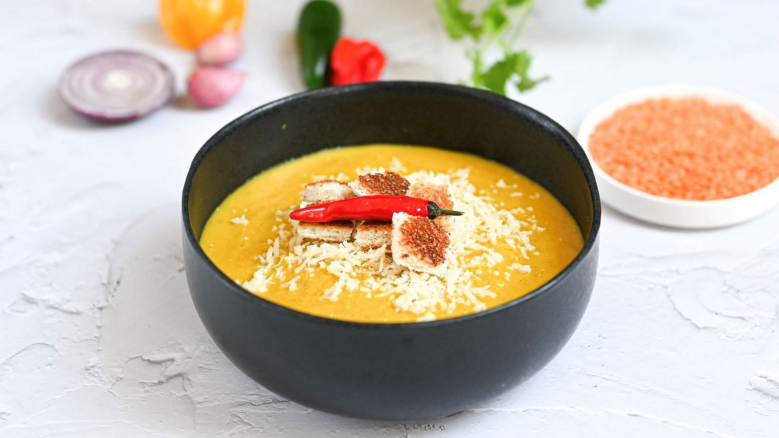 Kari polévka z červené čočky