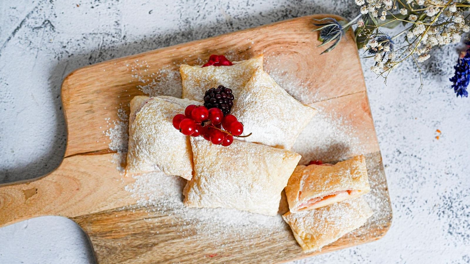 Šátečky s pudinkem a malinovým rozvarem