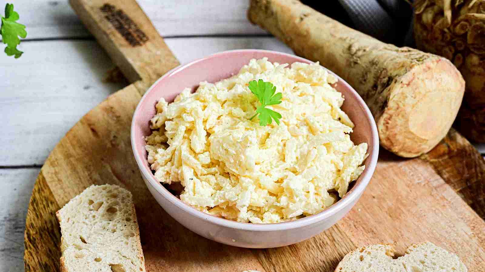 Celerový salát s křenem