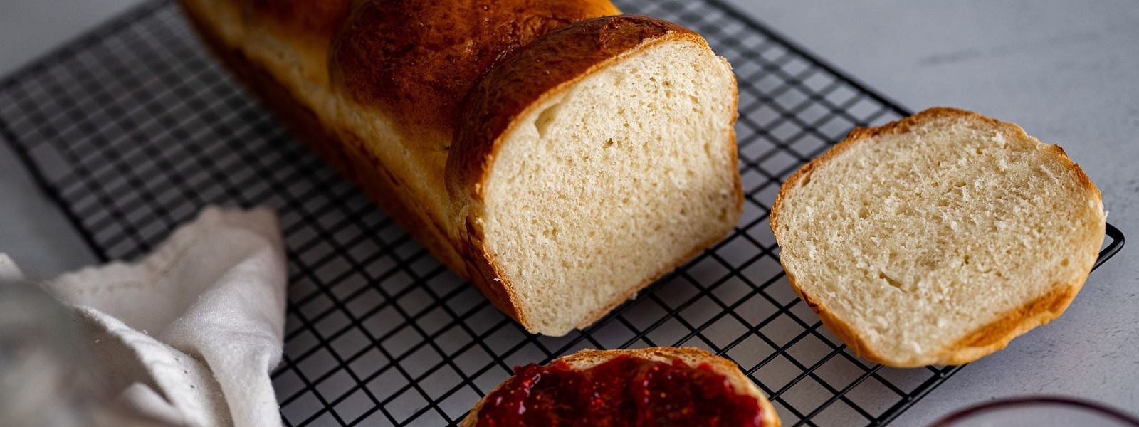 Mléčný chléb
