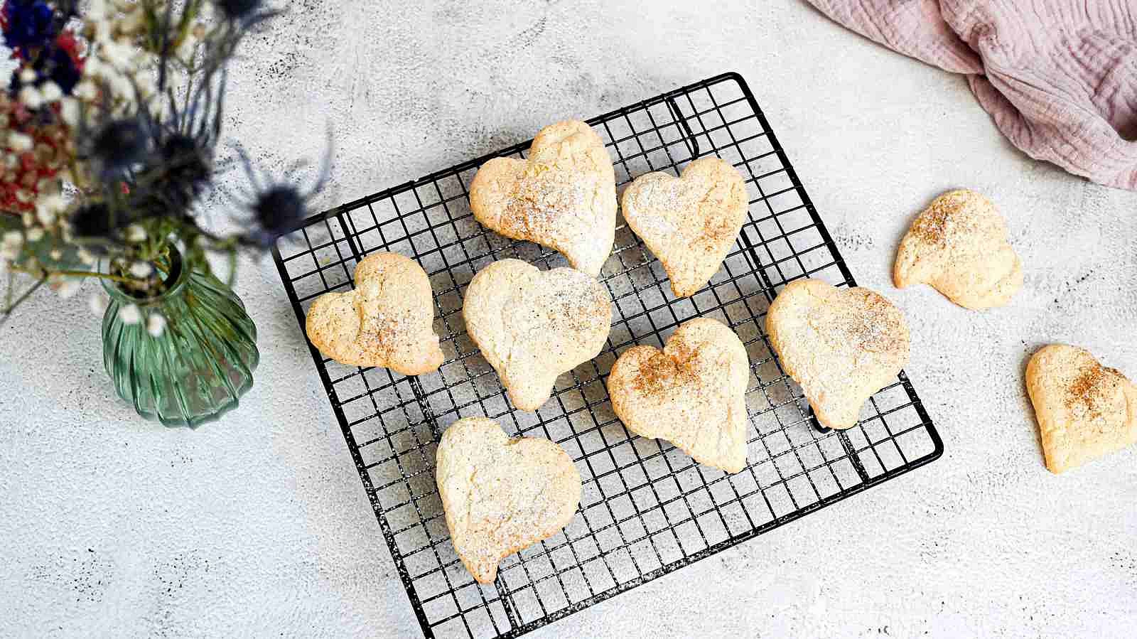 Srdíčka z cukrářských piškotů