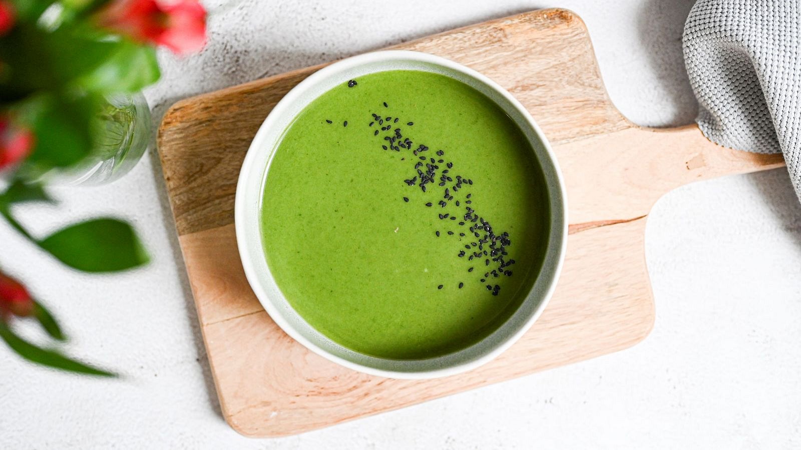 Polévka z medvědího česneku