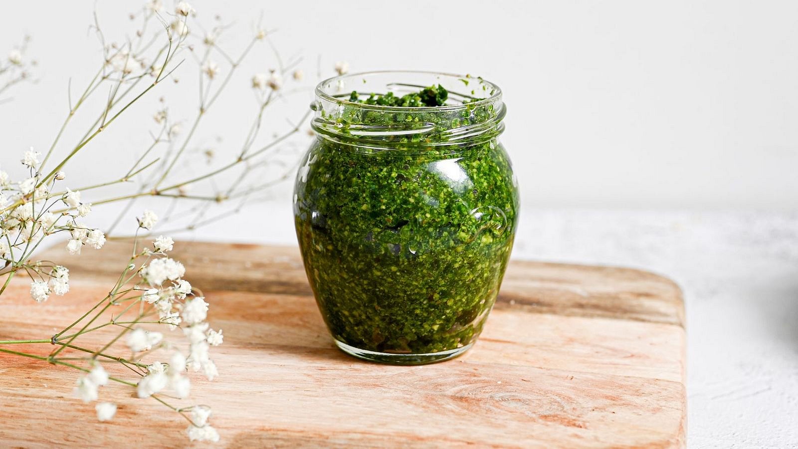 Pesto z medvědího česneku