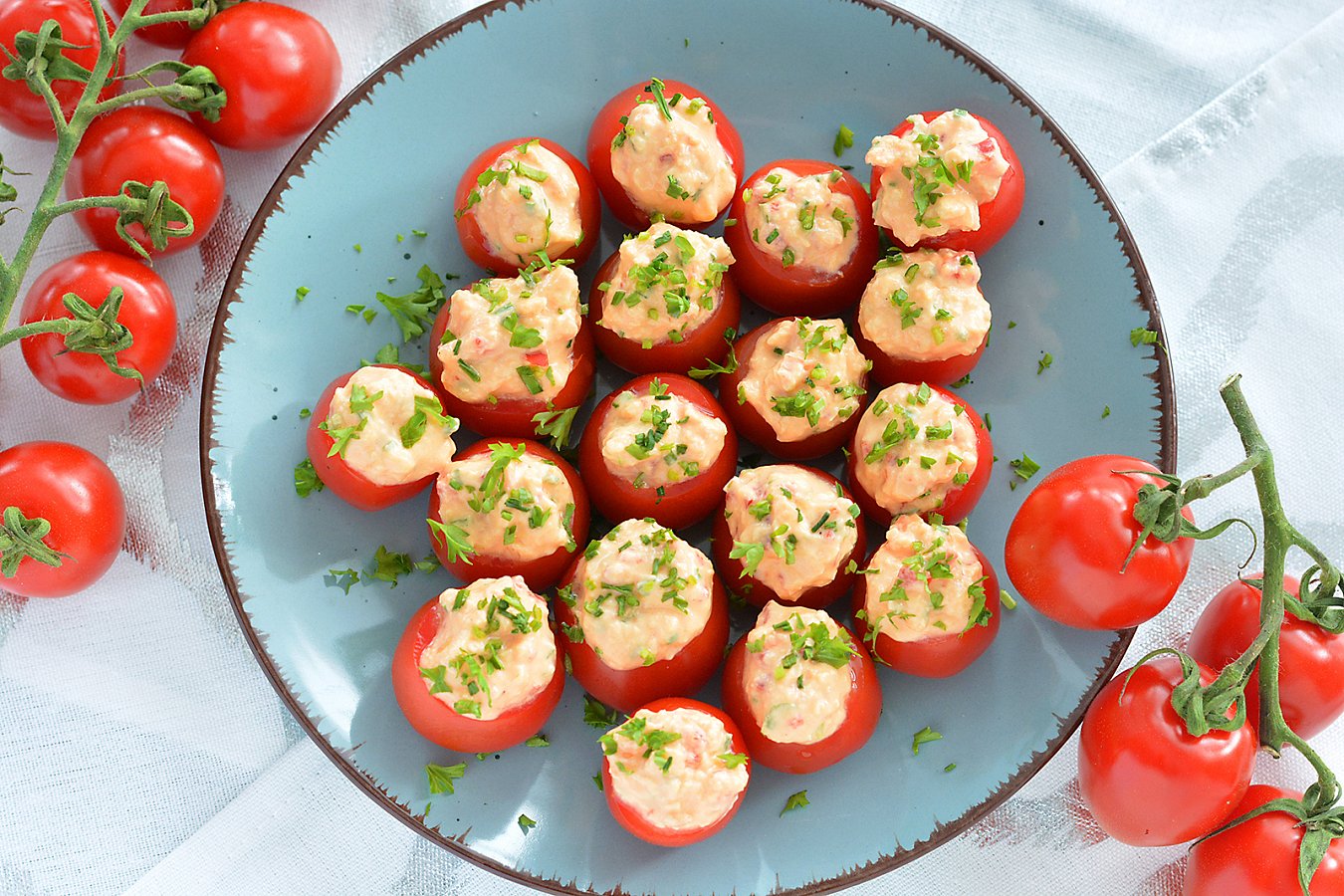 Plněná cherry rajčátka