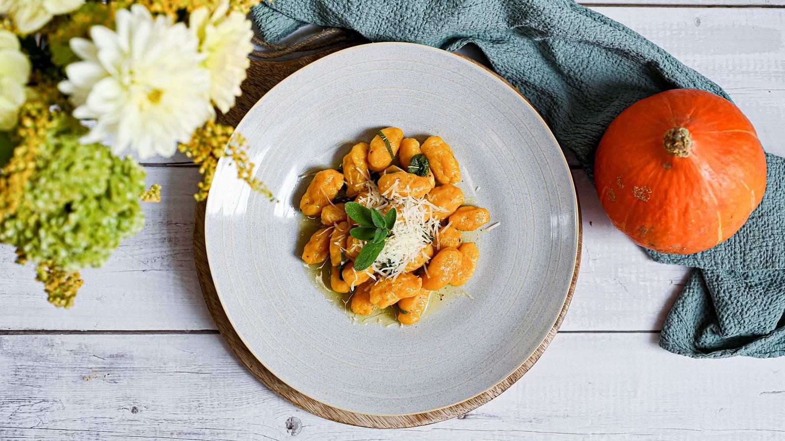 Dýňové gnocchi se šalvějí