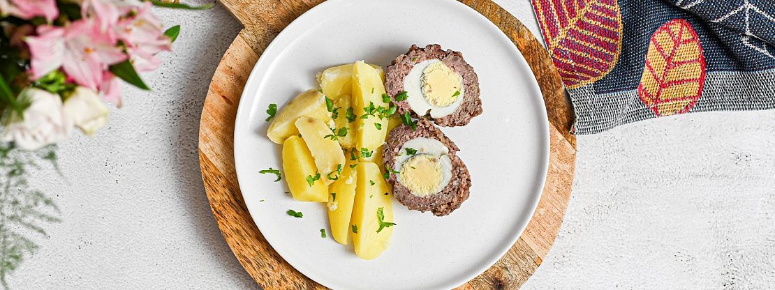 Koule z mletého masa s vejcem