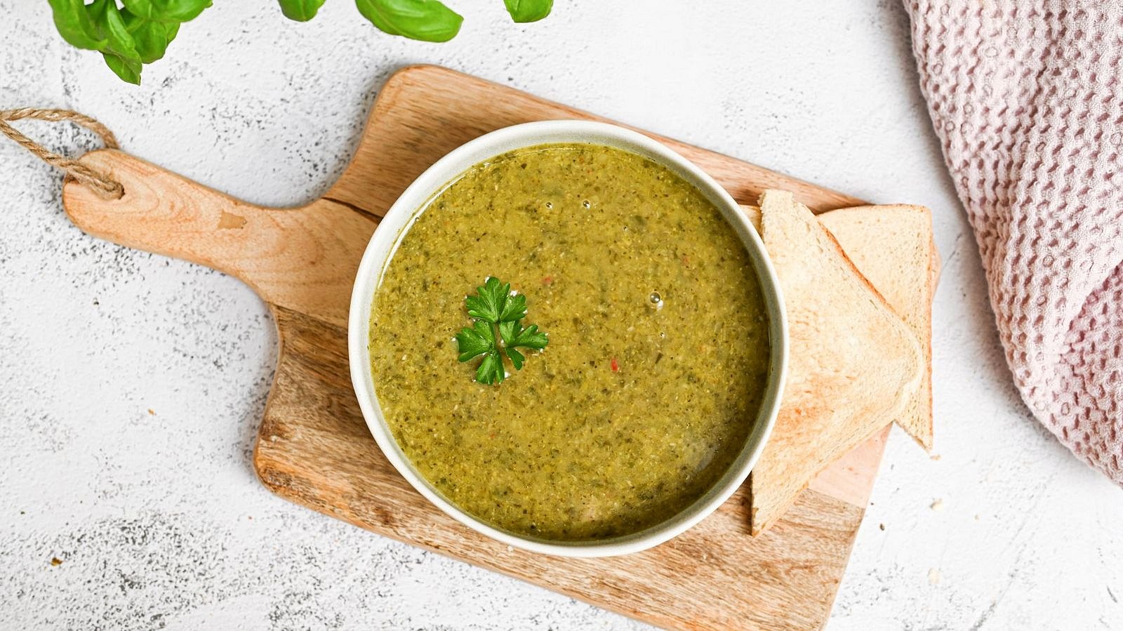 Pikantní zelená polévka