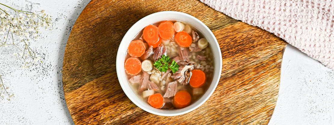 Uzená polévka s kroupami